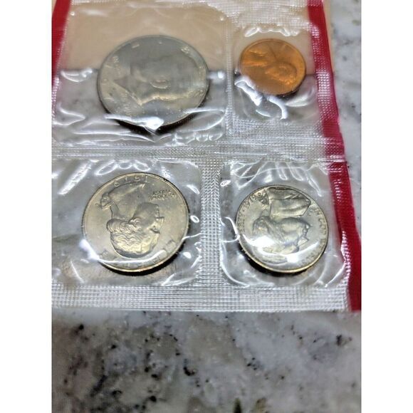 1979 US Mint Set - 12-Coin P&D Uncirculated Lot Of 5-1 Red 1 Blue Each Envelope - Picture 3 of 16